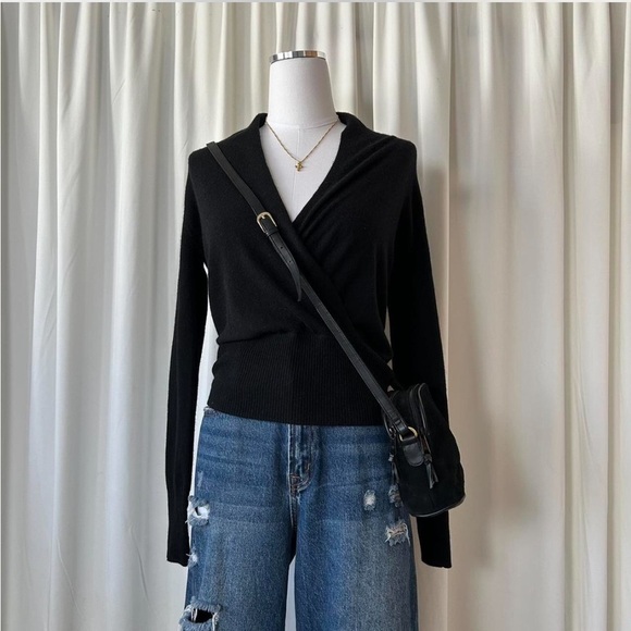Black Misook 100% cashmere wrap sweater size XS. - Picture 4 of 8